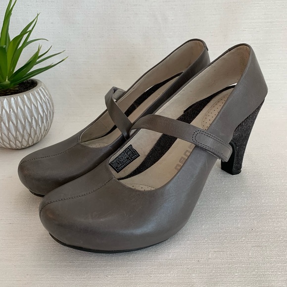 Tsubo Acrea Gray Leather Mary Jane Slingback Denim Heels Woman’s 8.5 - Picture 5 of 12